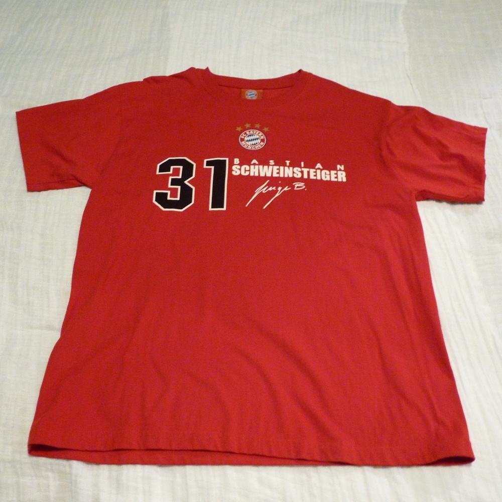 Men's Red FC BAYERN MUNCHEN Tee #1027